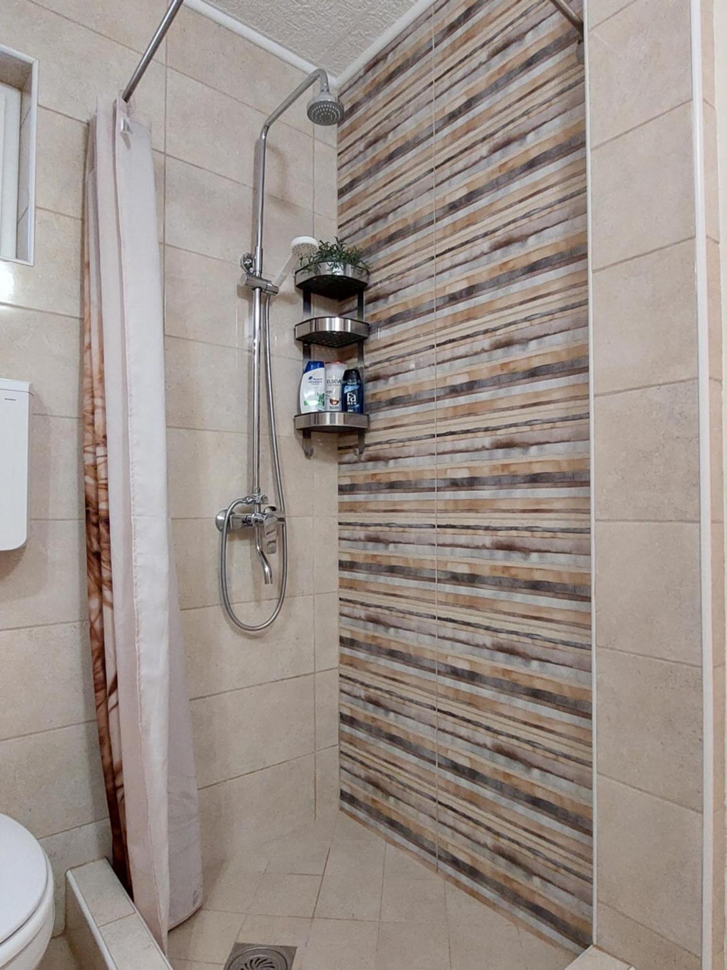 Street Apartment Суботица Екстериор снимка